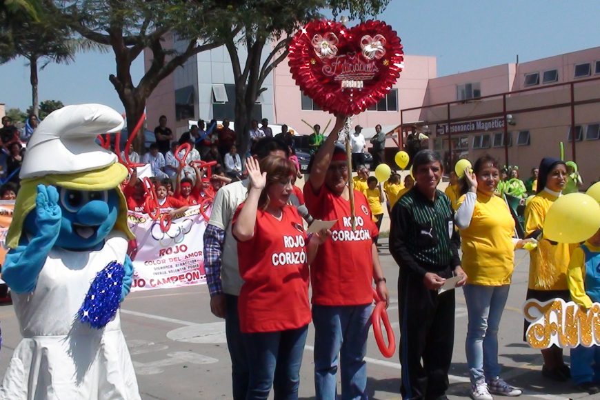 Algarabía e integración en inauguración de Olimpiadas Santotoribianas 2015