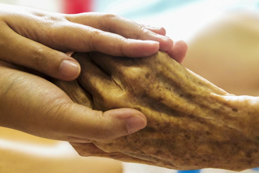 ¿Qué debemos saber sobre la enfermedad de Alzheimer y los cuidadores?