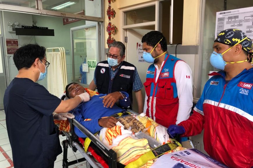 Pacientes procedentes de Ayacucho reciben atención especializada