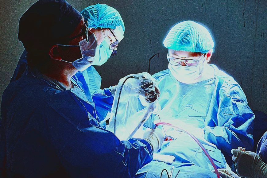 INCN realiza exitosa cirugía de tumor cerebral con abordaje combinado