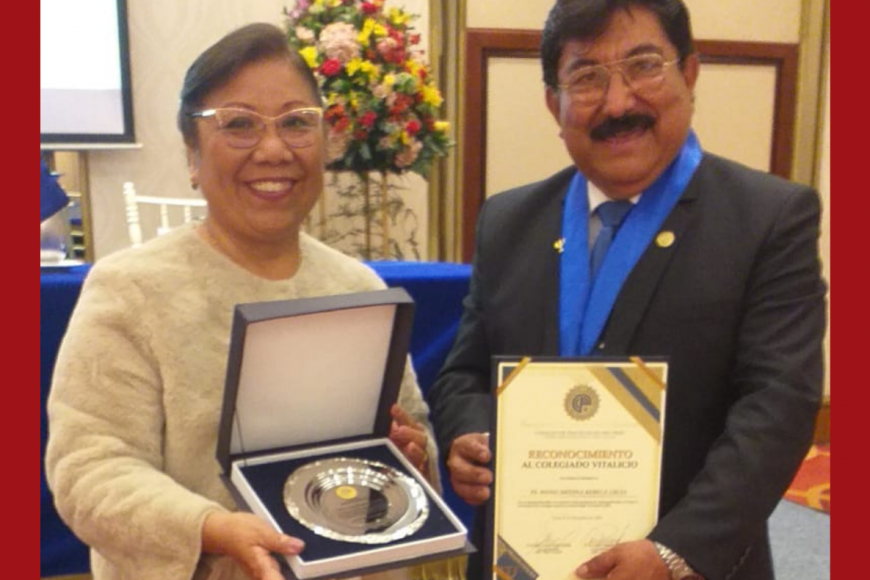 Colegio de Psicólogos declara miembro honorario a Rebeca Wong